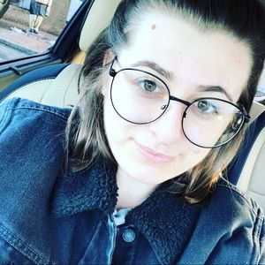 Meet your Posher, Allie